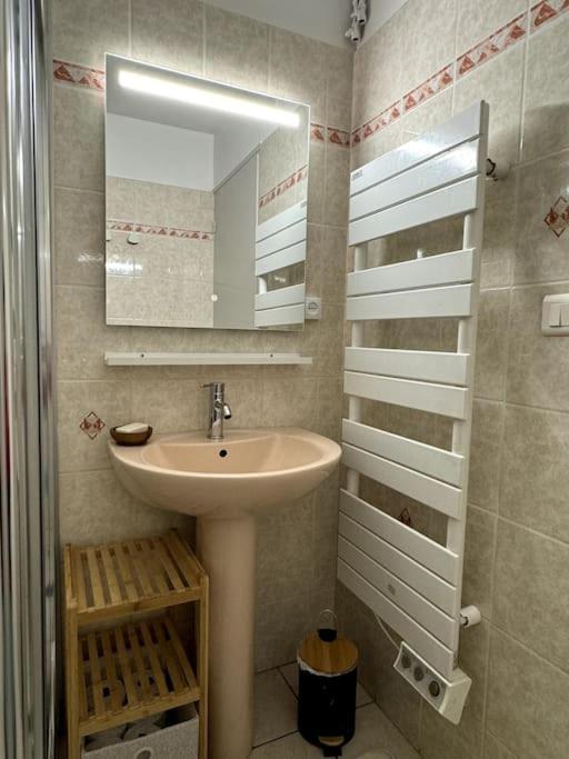 شقة T2 Independant Avec Jardin Livron-sur-Drôme المظهر الخارجي الصورة